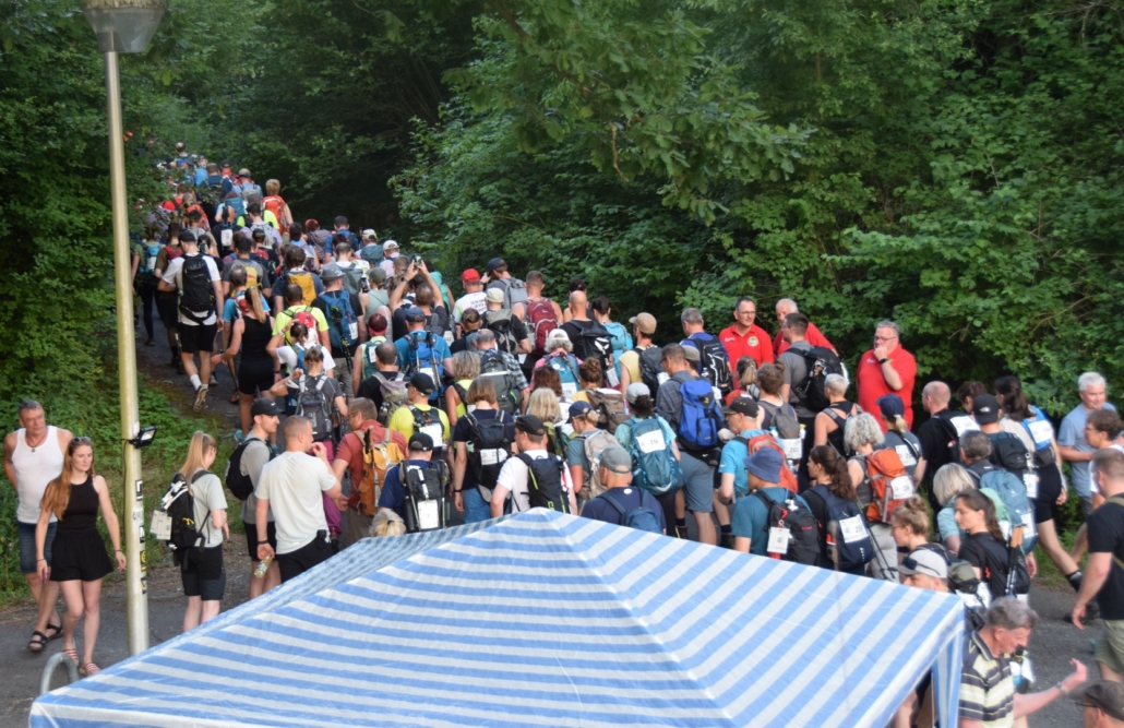 05 Start GrimmSteig Night 44 km in Wellerode